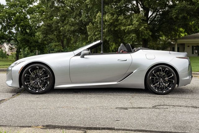 Used 2022 Lexus LC 500 Convert w/ Accessory Package RWD image 3
