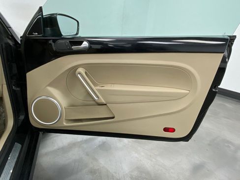 Used 2014 Volkswagen Beetle 2.5 image 39