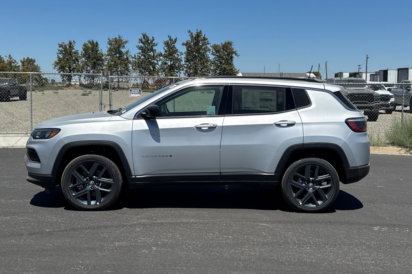 New 2026 Jeep Compass Latitude AWD/4WD image 6