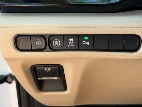 Certified 2023 Acura MDX w/ Technology Package FWD image 28
