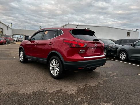 Used 2018 Nissan Rogue Sport S w/ S Appearance Package image 5