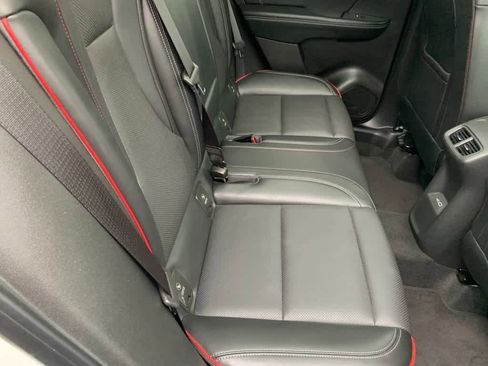 Certified 2023 Buick Envision Essence w/ Sport Touring Package image 18