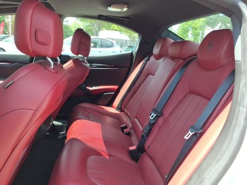 Used 2022 Maserati Ghibli Modena RWD image 19