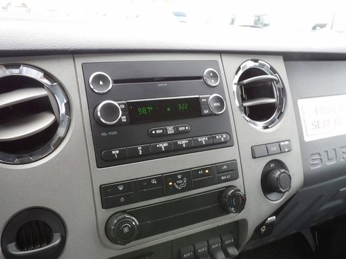 Used 2013 Ford F450 XLT w/ Ambulance Preparation Pkg RWD image 19