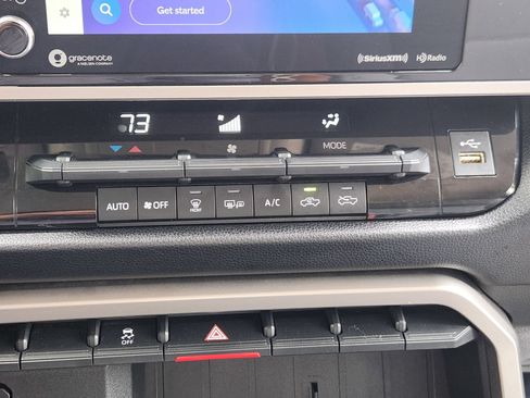 Used 2022 Toyota Tundra SR5 AWD/4WD image 18
