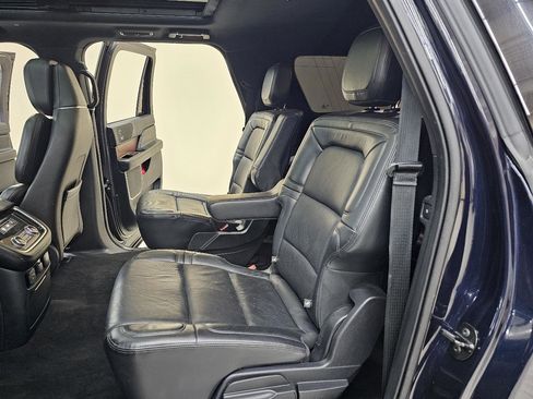 Used 2021 Lincoln Navigator L Reserve image 26