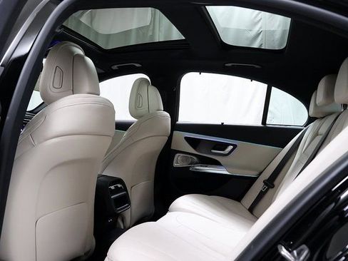 New 2026 Mercedes-Benz E 350 4MATIC Sedan image 15