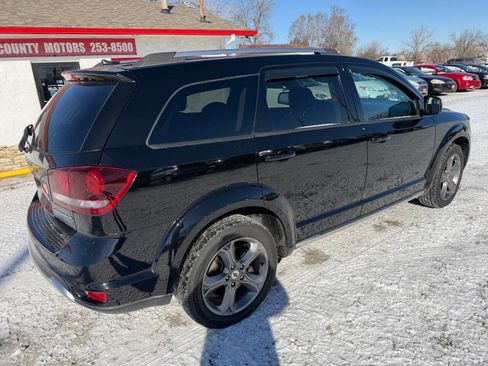 Used 2018 Dodge Journey Crossroad w/ Nav & Sun Group image 3