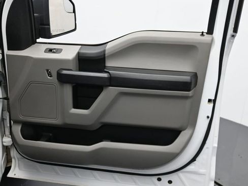 Used 2016 Ford F150 XL w/ Equipment Group 101A Mid image 24