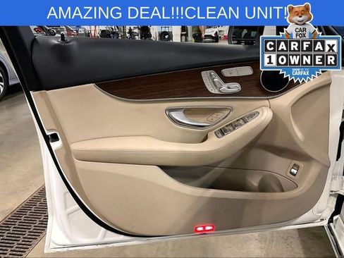 Used 2019 Mercedes-Benz C 300 4MATIC Sedan image 23