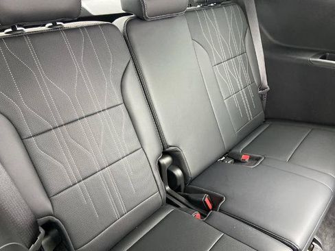 Used 2026 Buick Enclave Avenir w/ Super Cruise Package FWD image 24
