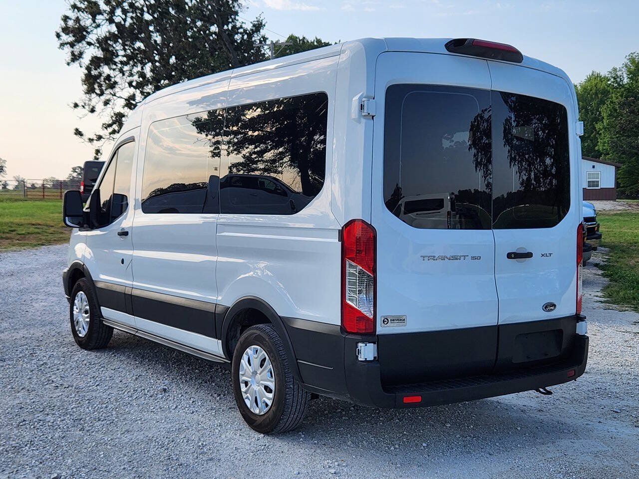 Used 2019 Ford Transit 150 XLT RWD image 7