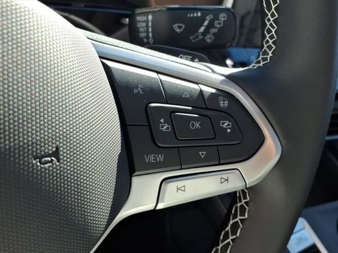 New 2026 Volkswagen Atlas SE image 15