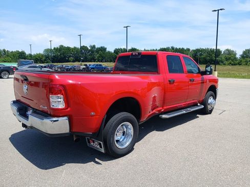 Used 2024 RAM 3500 Tradesman w/ Chrome Appearance Group AWD/4WD image 47