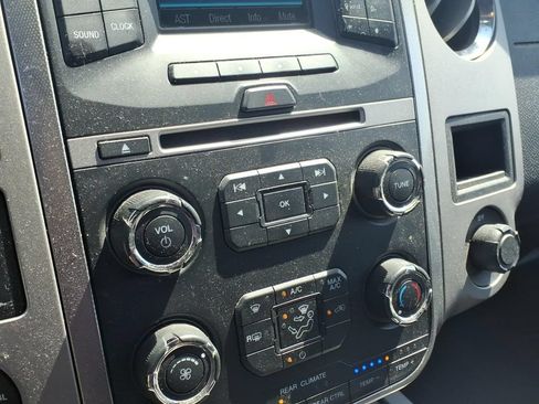 Used 2017 Ford Expedition XLT AWD/4WD image 18