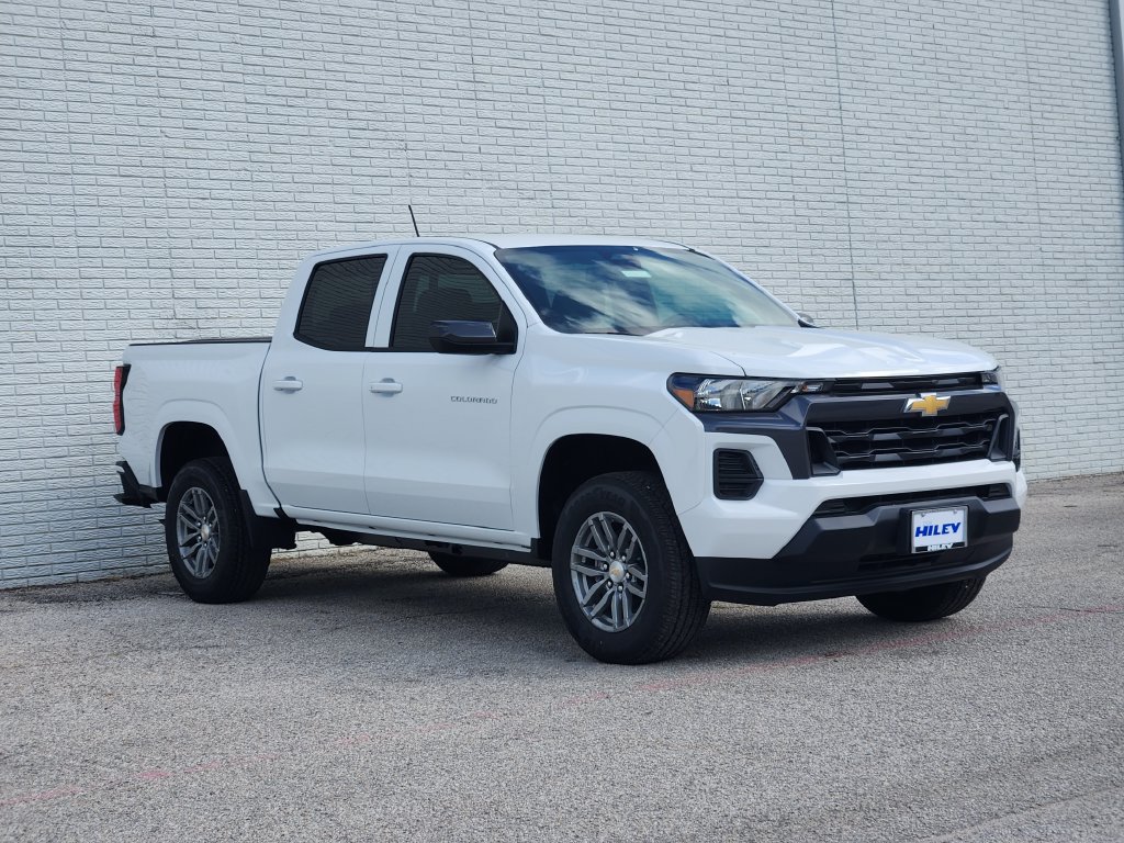 New 2026 Chevrolet Colorado LT RWD image 2