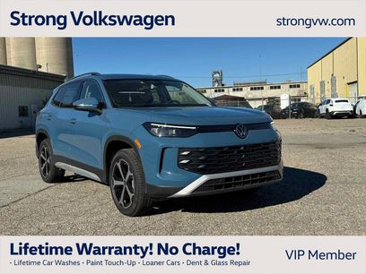 New 2025 Volkswagen Tiguan SE