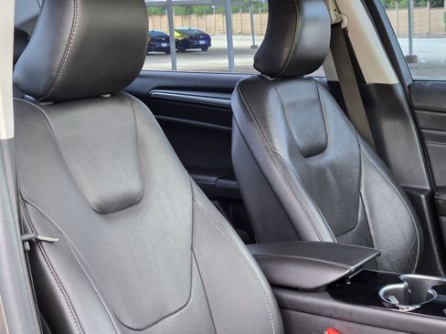 Used 2015 Ford Fusion Titanium image 25