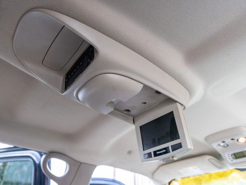 Used 2004 Chevrolet Silverado 3500 LT w/ Heavy-Duty Power Package image 30