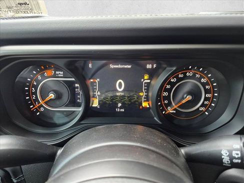 New 2026 Jeep Wrangler Unlimited Rubicon AWD/4WD image 10