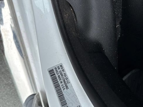 Used 2022 RAM 1500 Laramie AWD/4WD image 23