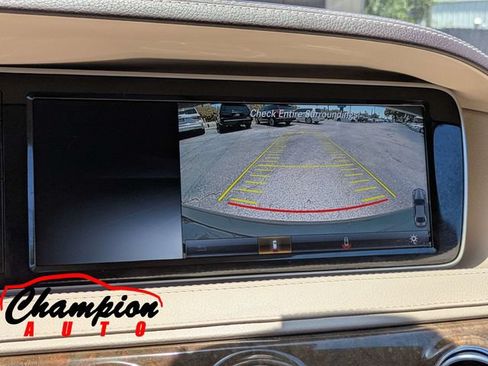 Used 2017 Mercedes-Benz S 550 Sedan image 23