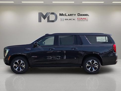 New 2026 GMC Yukon XL AT4 w/ AT4 Premium Plus Package AWD/4WD image 3