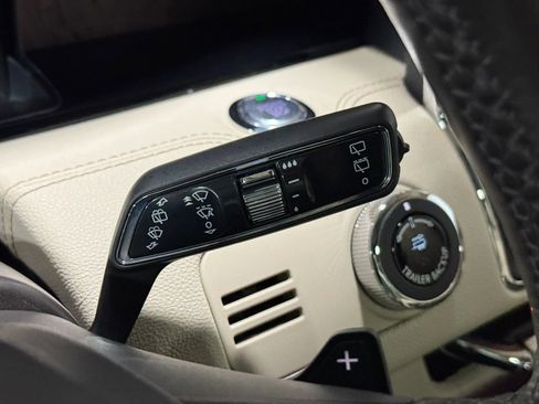 Used 2019 Lincoln Navigator L Reserve AWD/4WD image 29