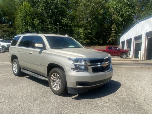 Used 2017 Chevrolet Tahoe LT RWD image 3
