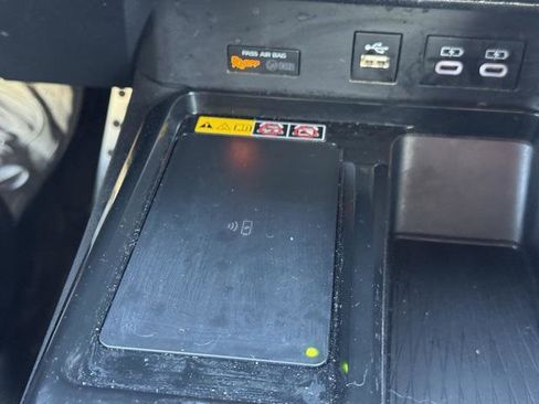 Certified 2025 Toyota Camry SE image 23