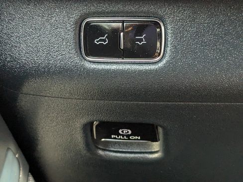 Used 2025 Lincoln Navigator Reserve AWD/4WD image 31