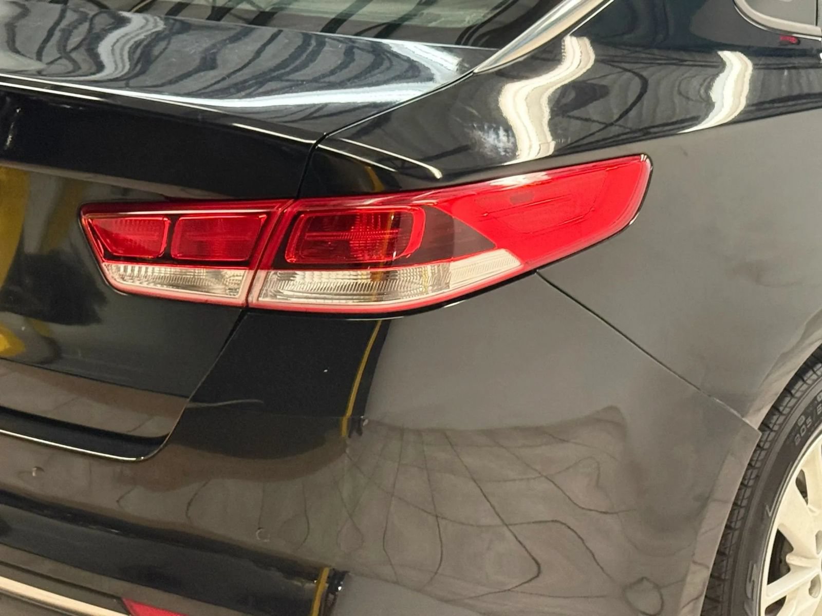 Used 2016 Kia Optima LX w/ LX Convenience Package FWD image 10