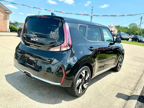 Used 2023 Kia Soul GT-Line FWD image 5