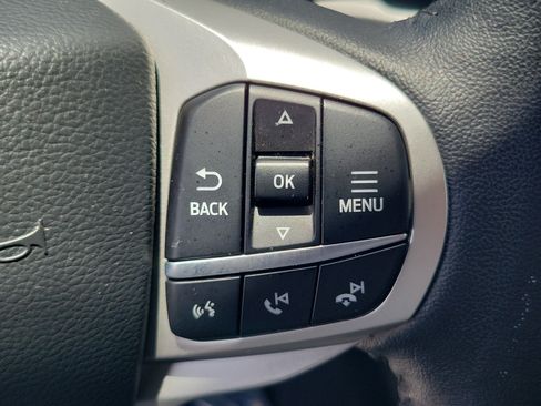 Used 2023 Ford Explorer XLT w/ Equipment Group 202A AWD/4WD image 24