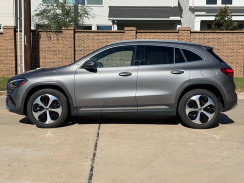 Certified 2025 Mercedes-Benz GLA 250 image 9