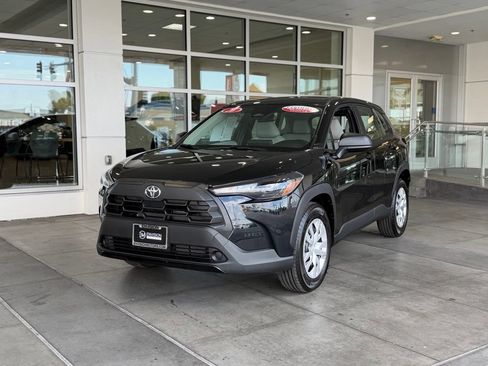 Certified 2026 Toyota Corolla Cross L FWD image 2