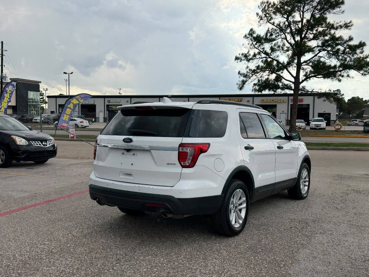Used 2017 Ford Explorer 4WD image 15