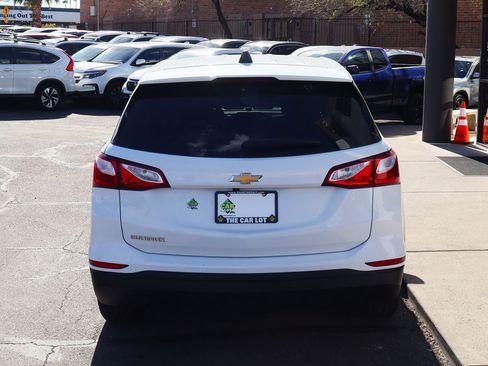 Used 2020 Chevrolet Equinox LS image 10