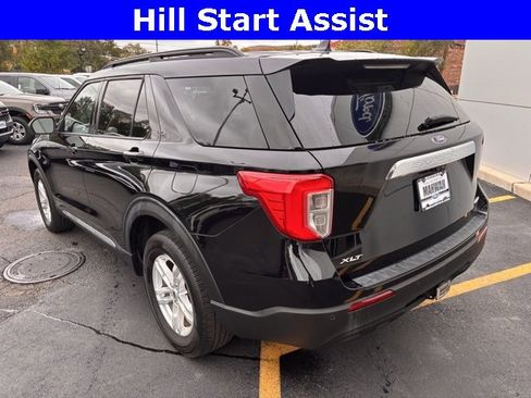 Used 2022 Ford Explorer XLT w/ Class IV Trailer Tow Package image 5