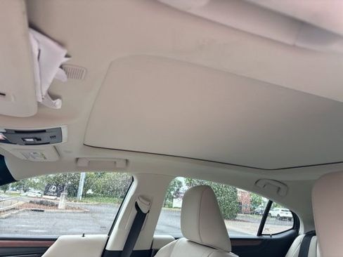 Used 2025 Lexus ES 350 Luxury image 6