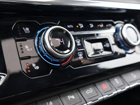 Used 2024 GMC Sierra 2500 Denali w/ Technology Package image 24