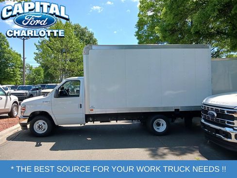New 2027 Ford E-350 and Econoline 350 Super Duty w/ Power Equipment Group RWD image 2