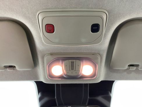 Used 2025 RAM ProMaster 2500 w/ U-Haul Equipment Group FWD image 27