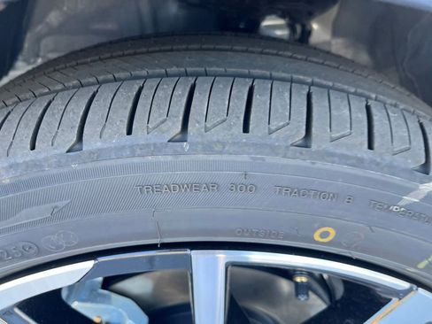 New 2026 Toyota Prius Plug-In Hybrid image 28