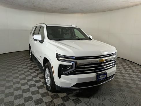 Certified 2025 Chevrolet Tahoe LT AWD/4WD image 6