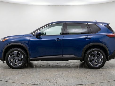 Used 2025 Nissan Rogue SV AWD/4WD image 5