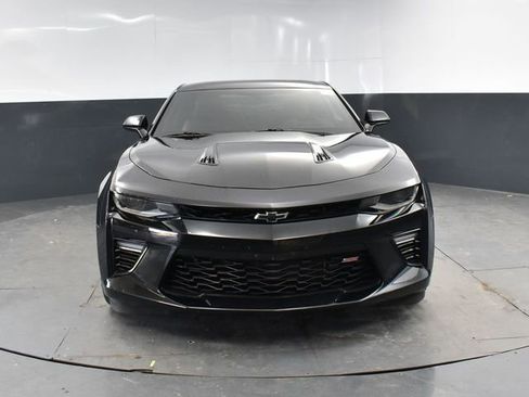Used 2017 Chevrolet Camaro SS RWD image 2