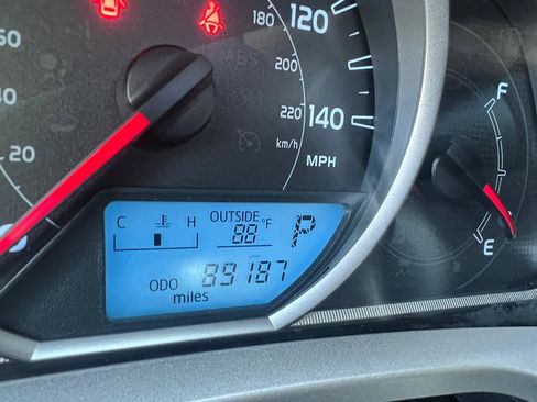 Used 2015 Toyota RAV4 XLE AWD/4WD image 27