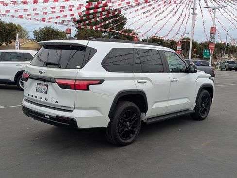 Used 2025 Toyota Sequoia Limited image 9