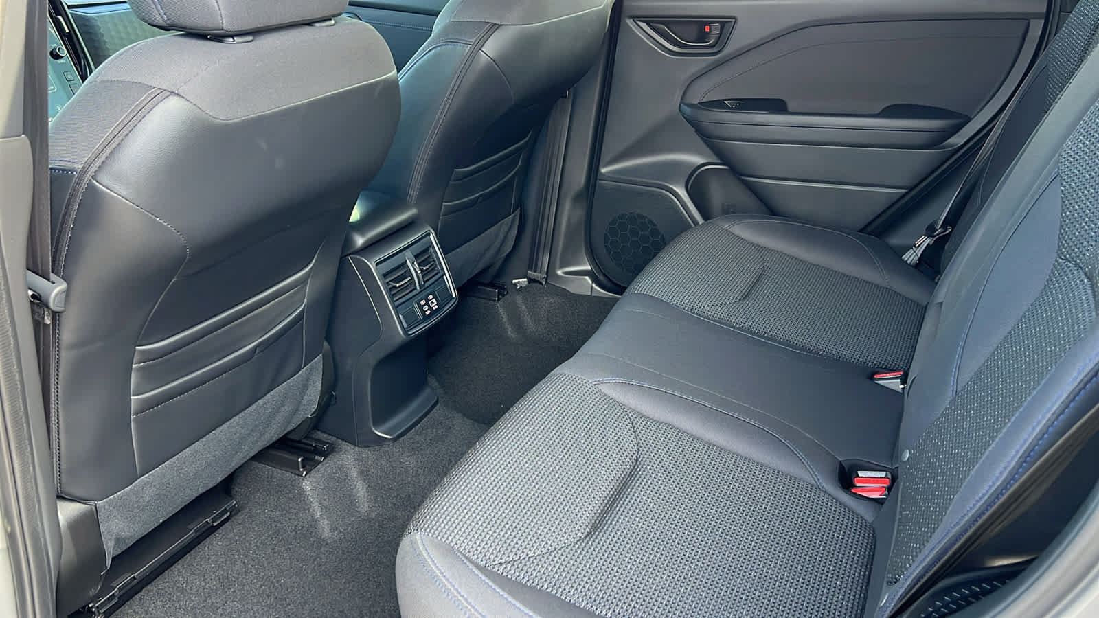 New 2025 Subaru Forester Premium AWD/4WD image 24
